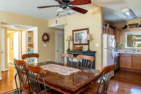 The Dean - Relaxing Condo With Pools Pigeon Forge Ngoại thất bức ảnh