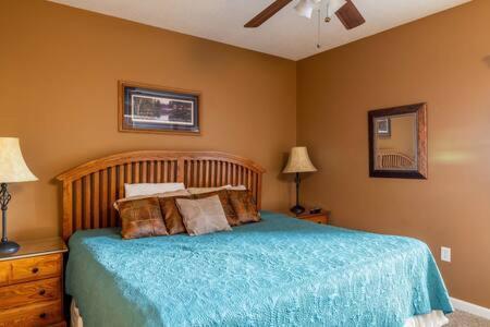 The Dean - Relaxing Condo With Pools Pigeon Forge Ngoại thất bức ảnh